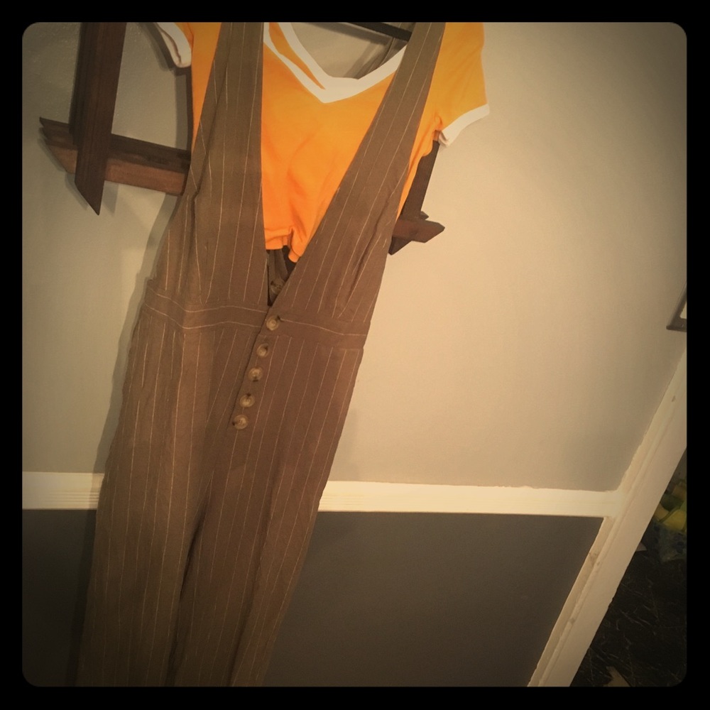 Forever 21 2x yellow crop top with green romper.